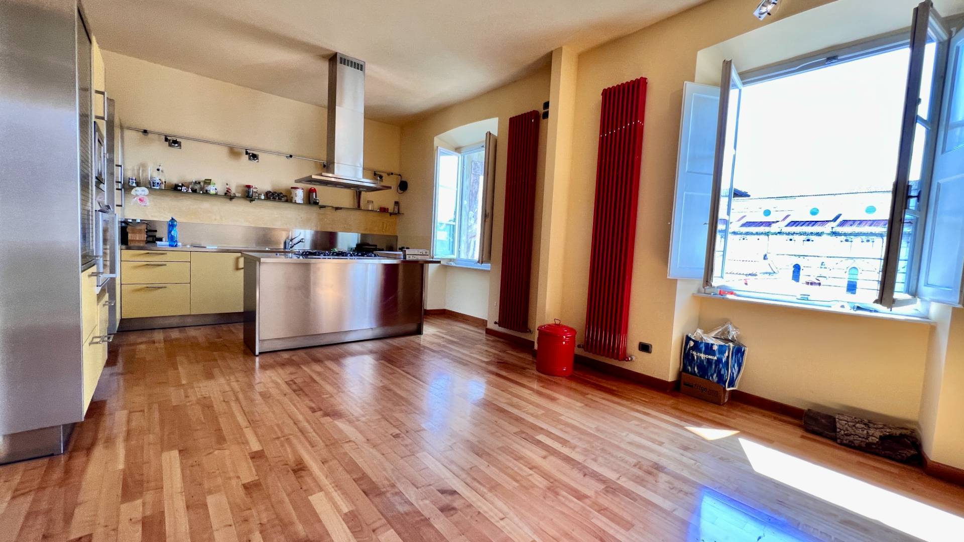 Appartamento in centro storico in vendita a Lucca, Centro storico