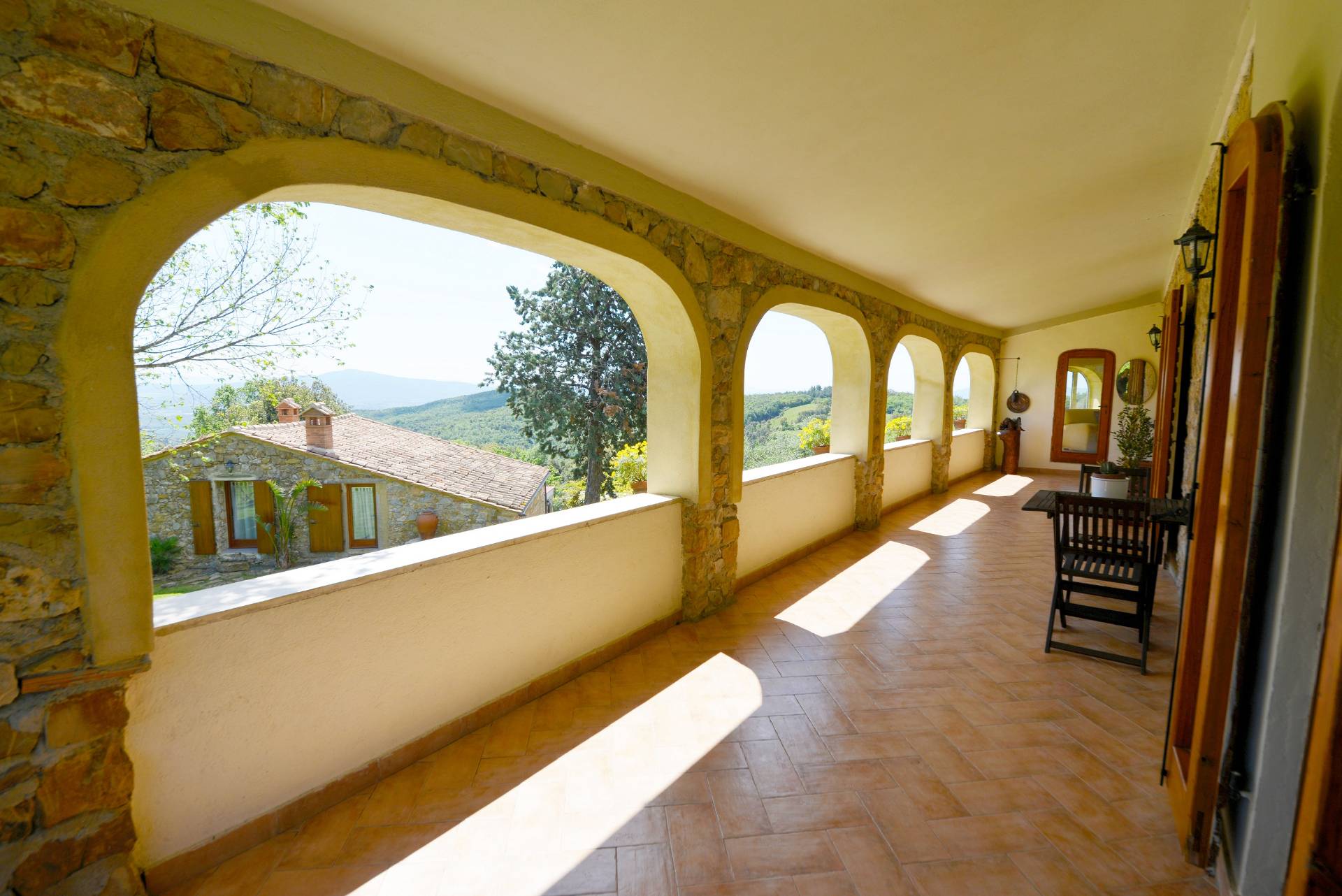 Complesso immobliare di prestigio con ampio parco in zona panoramica in vendita a Roccastrada, Monte