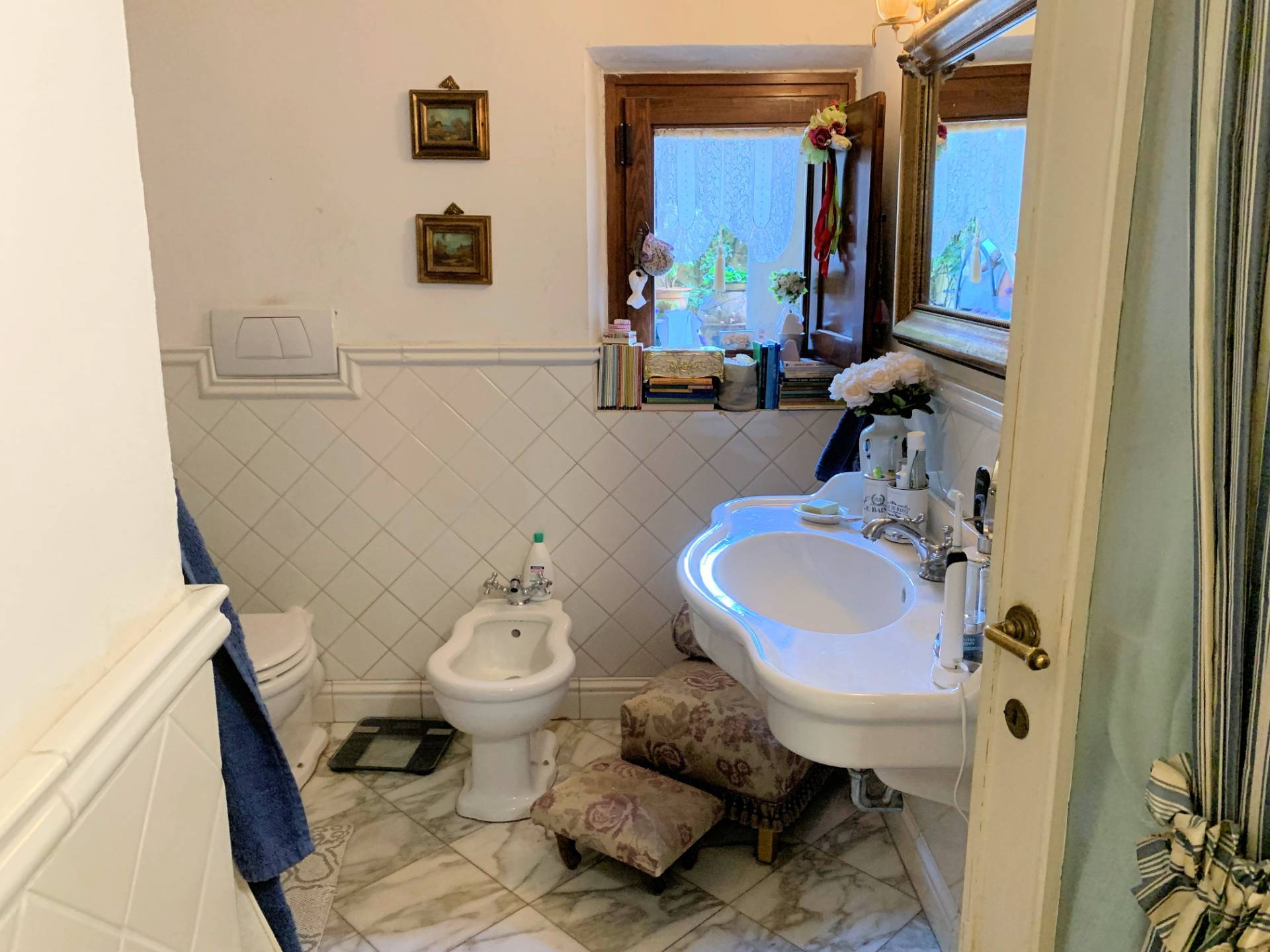 Appartamento di ampia superficie in centro storico in vendita a Pistoia, Centro storico