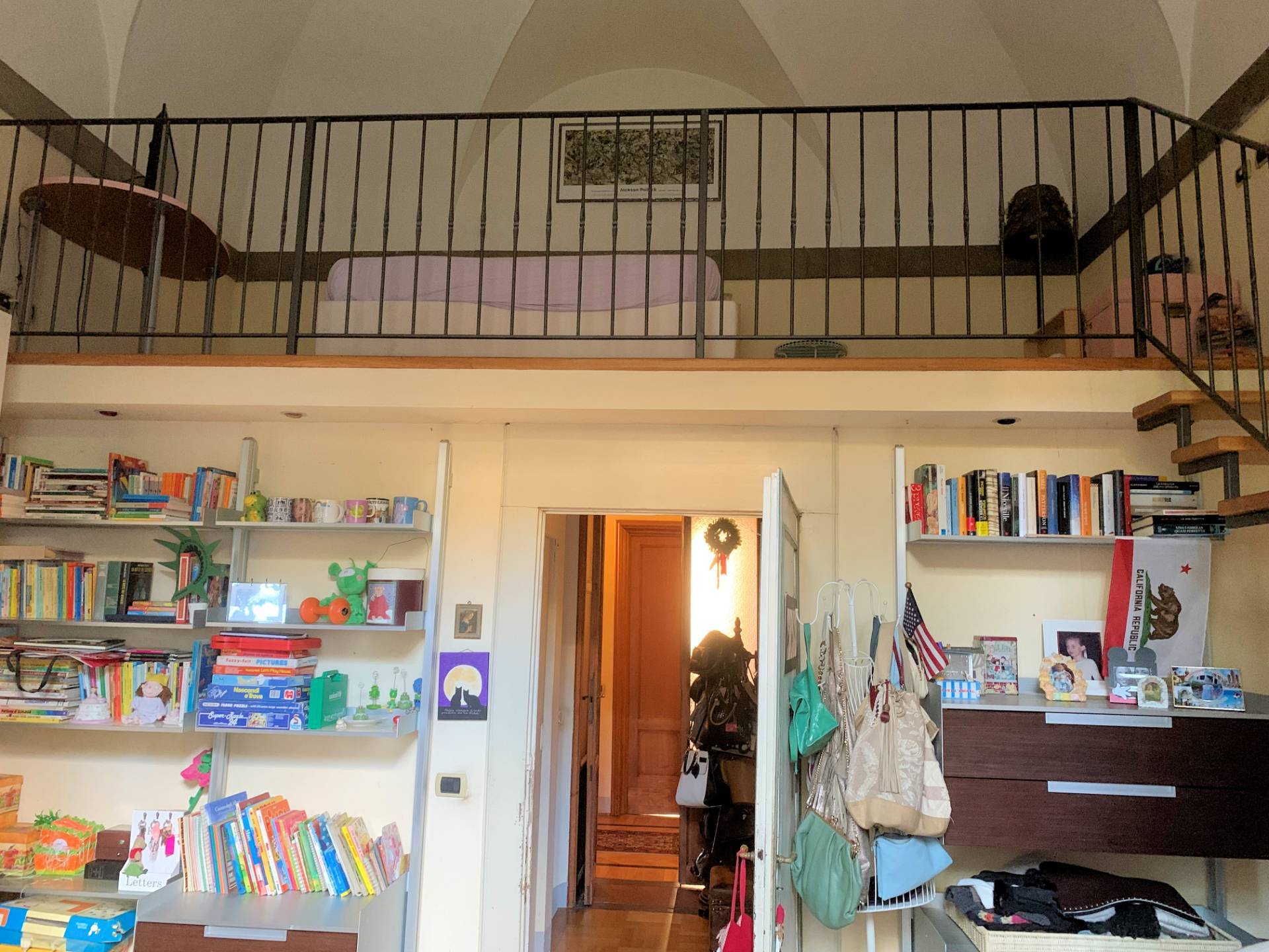 Appartamento di ampia superficie in centro storico in vendita a Pistoia, Centro storico