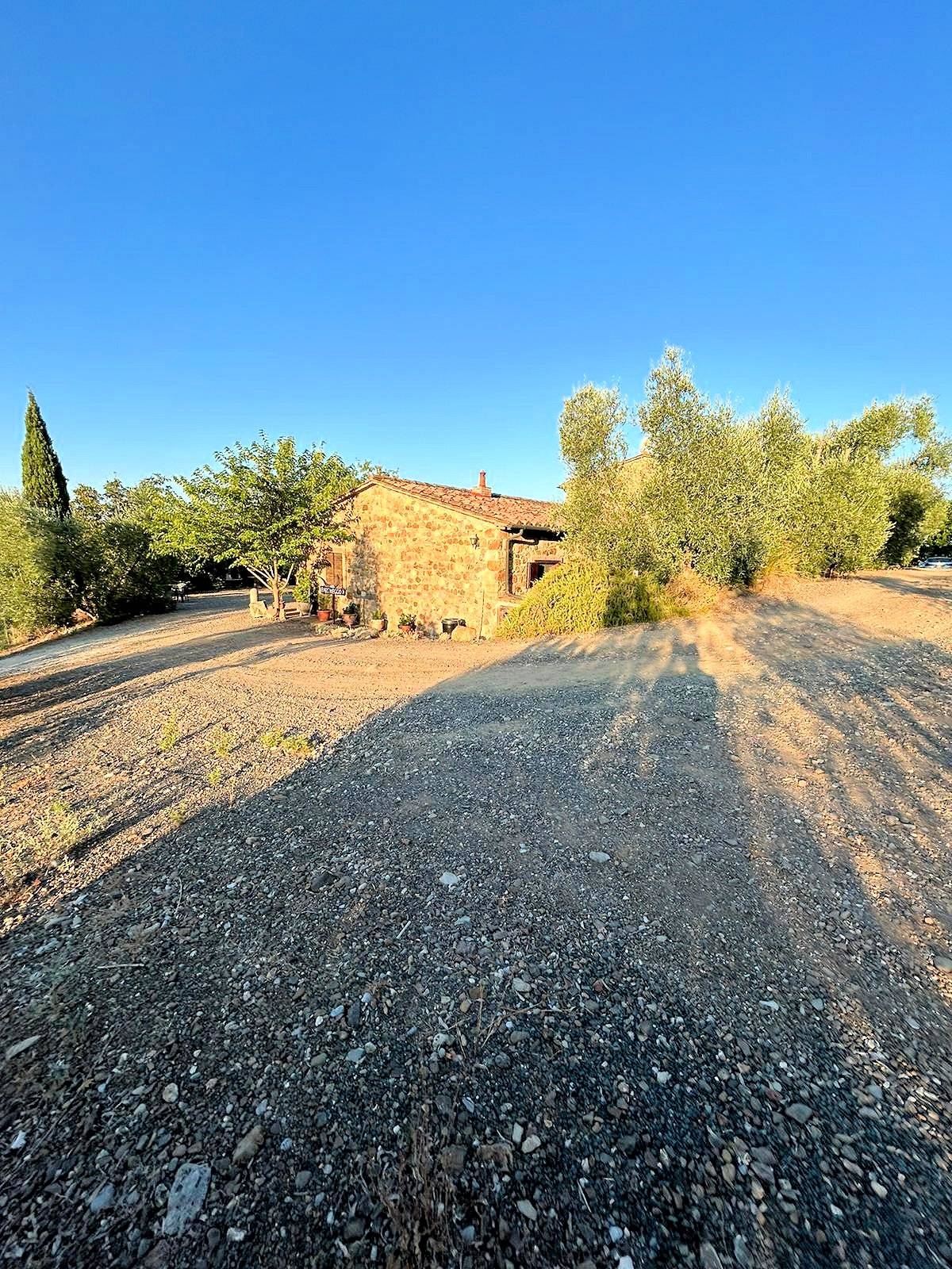 Casale in stile rustico Toscano con vista panoramica parco e piscina in vendita a Roccastrada, Ribol
