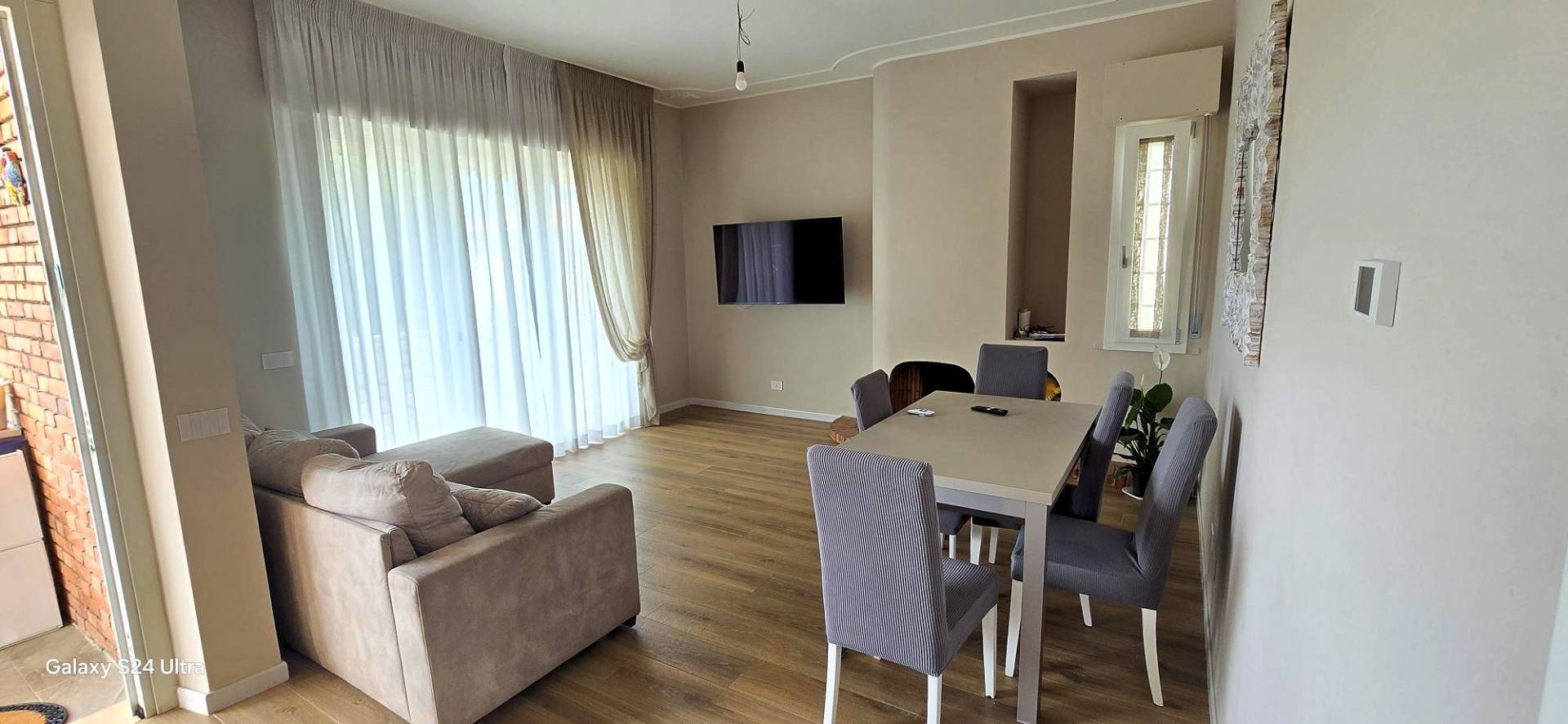 Villetta recentemente ristrutturata libera su quattro lati con ampio giardino in vendita a Ponte Bug