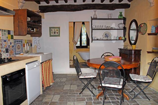 Rustico in stile Toscano con ampio terreno piscina laghetto e vista panoramica in vendita a San Marc