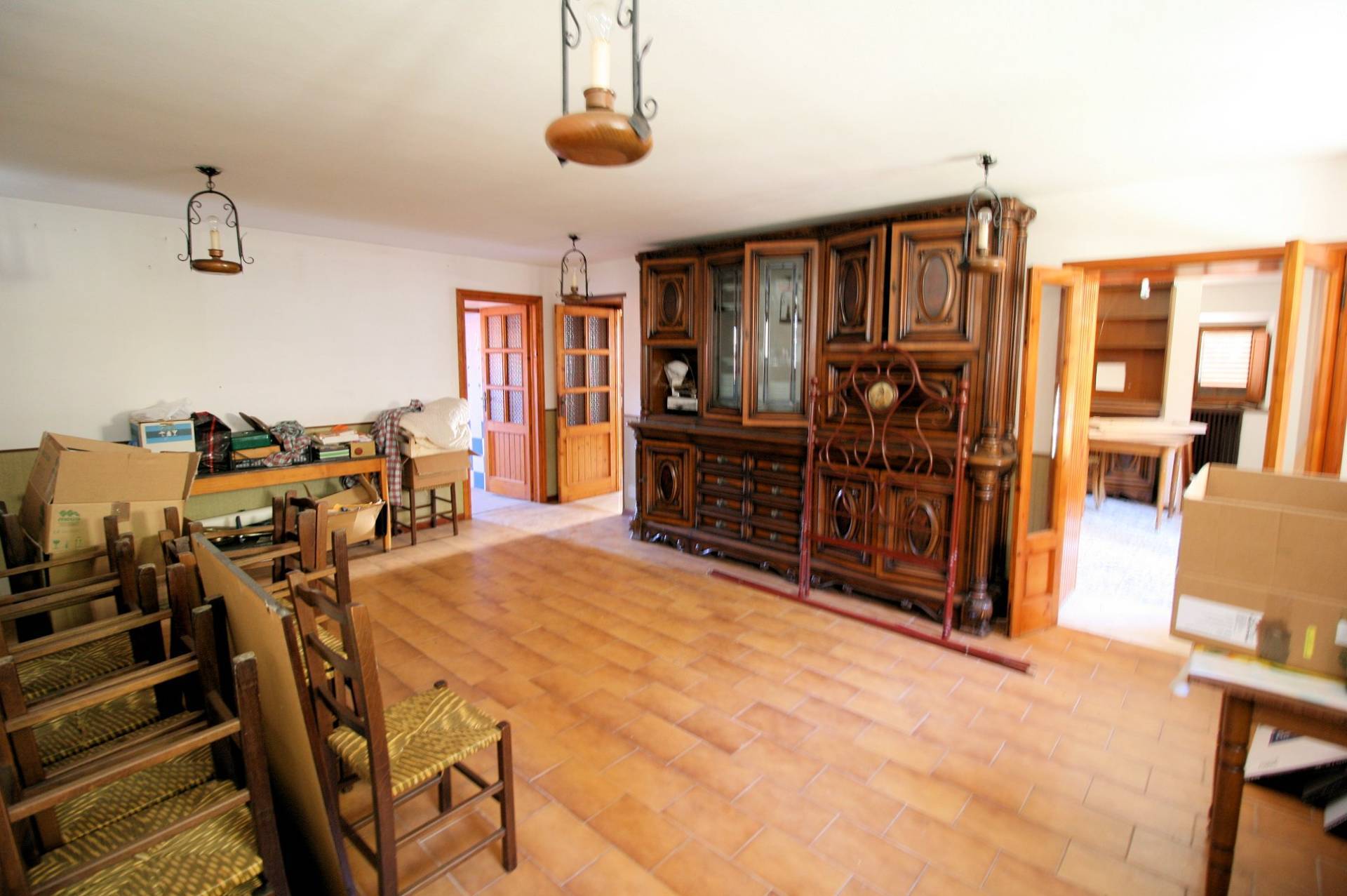 Bel terratetto ex turistico ricettivo con ampio giardino in vendita a Abetone Cutigliano