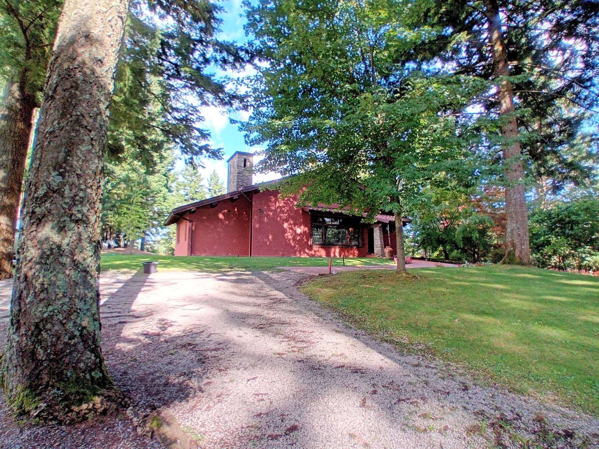Bellissima villa unifamiliare con annessi parco e piscina in vendita a Marliana, Femminamorta