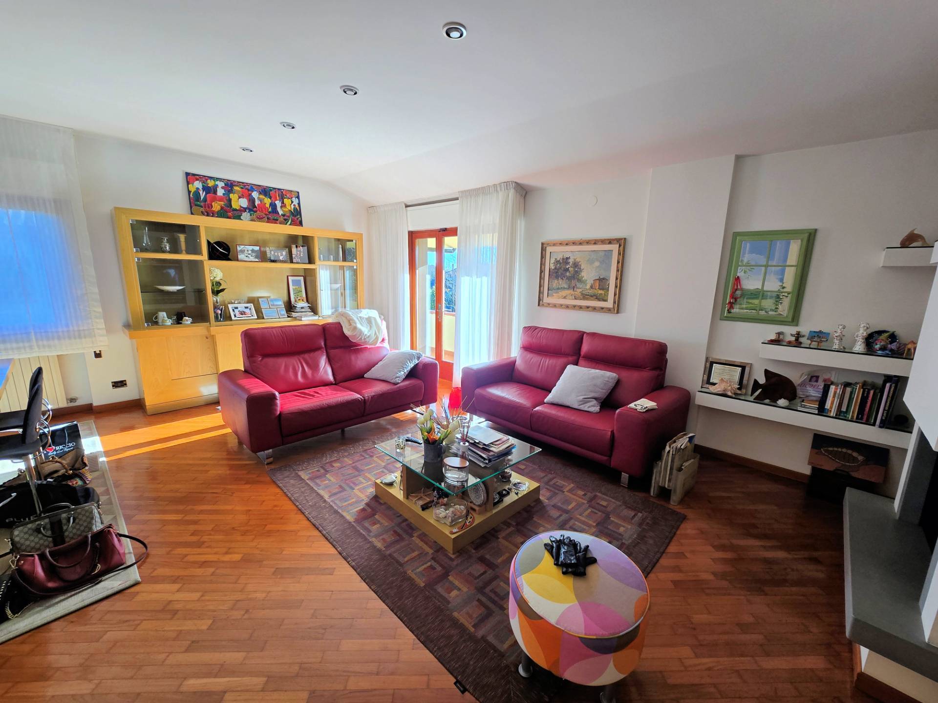 Appartamento posto al piano primo di villetta bifamiliare con garage e giardino in vendita a Buggian