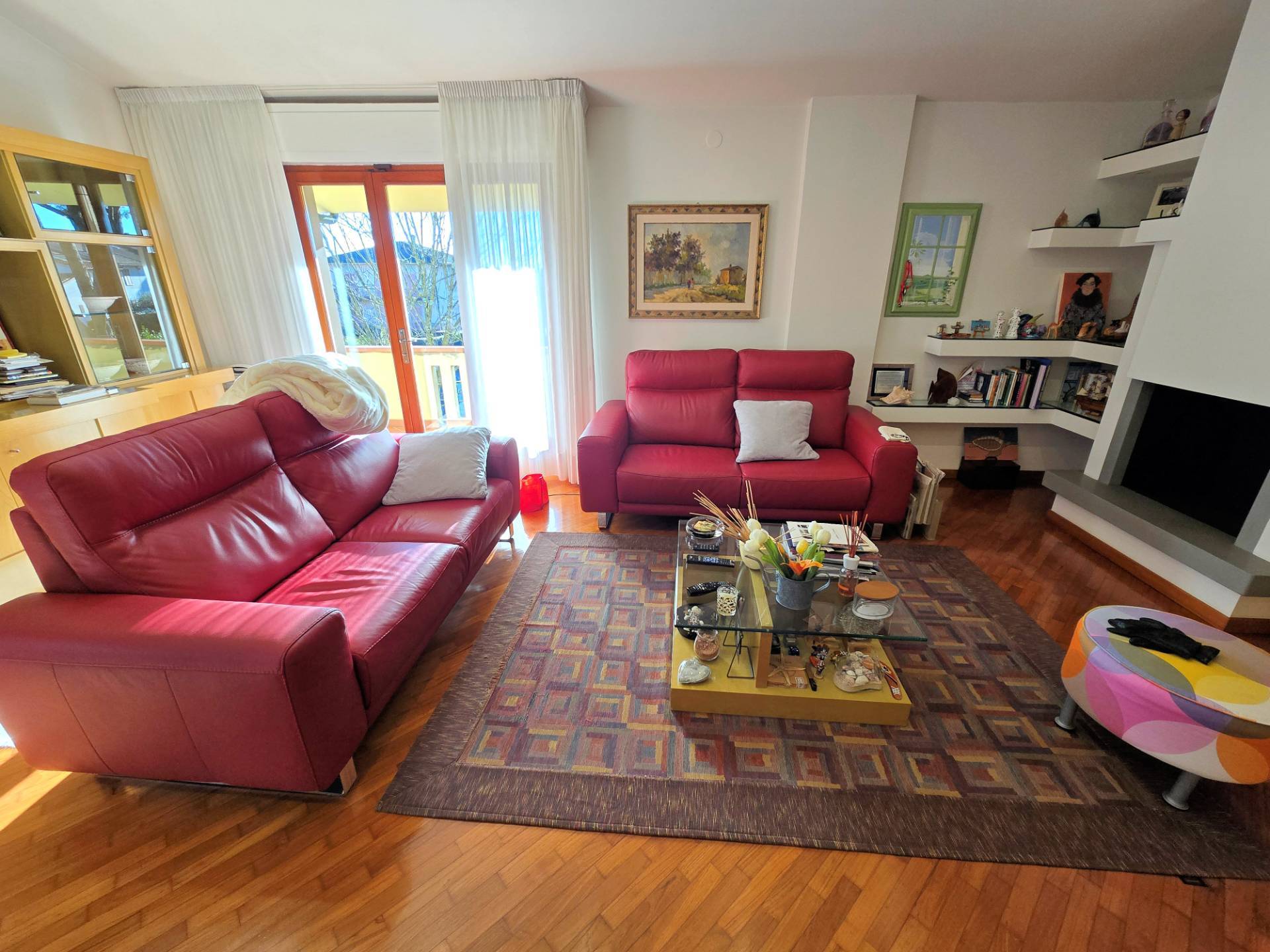 Appartamento posto al piano primo di villetta bifamiliare con garage e giardino in vendita a Buggian