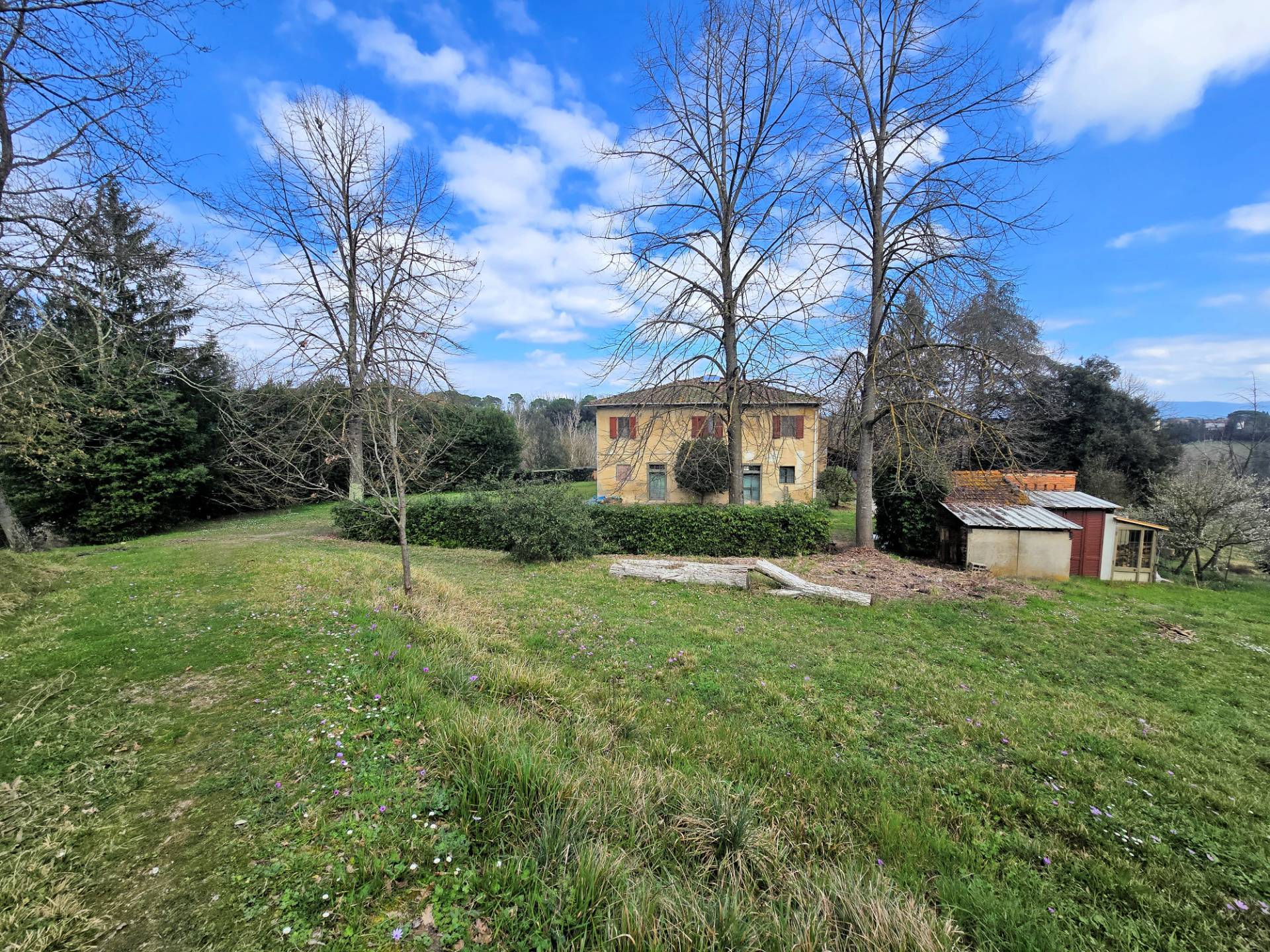 Casale con annessi ampio terreno e vista panoramica in vendita a Fucecchio, Ponte a Cappiano