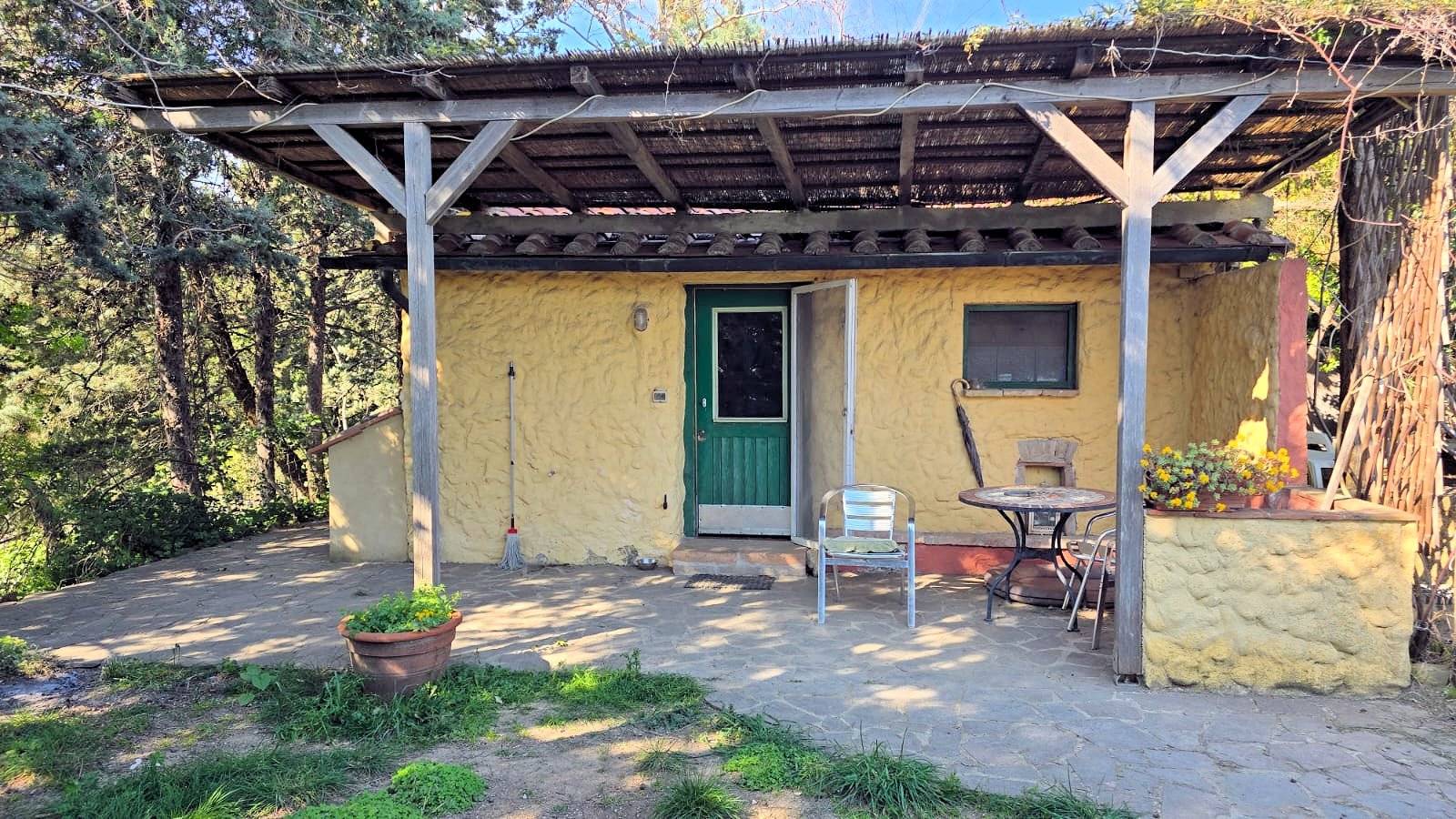 Rustico in stile Toscano con terreno in splendida posizione in vendita a Monterotondo Marittimo