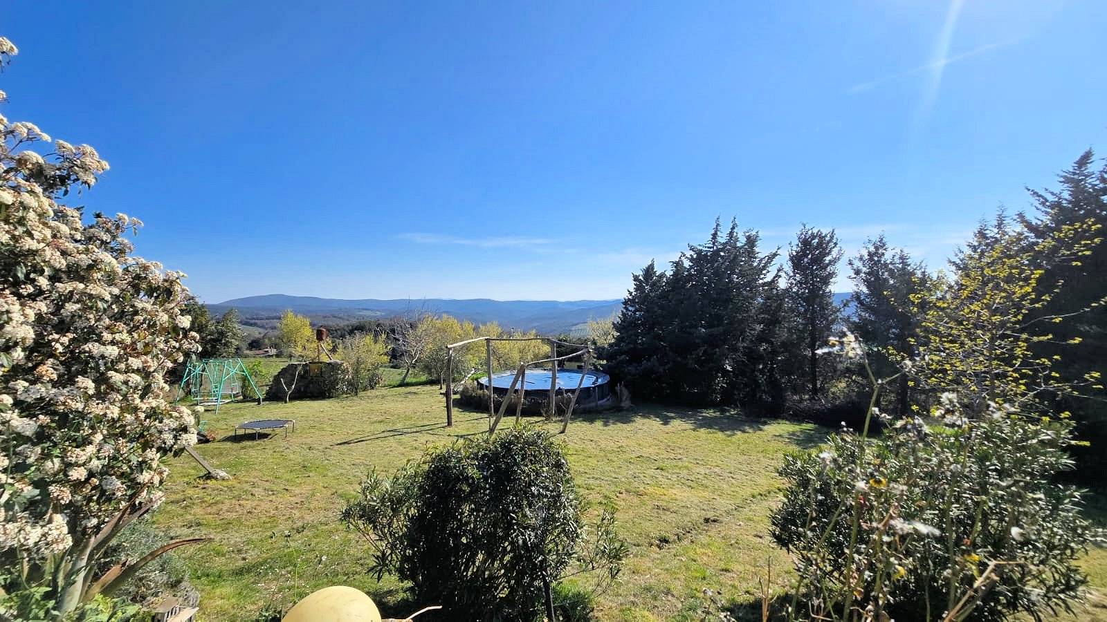 Rustico in stile Toscano con terreno in splendida posizione in vendita a Monterotondo Marittimo