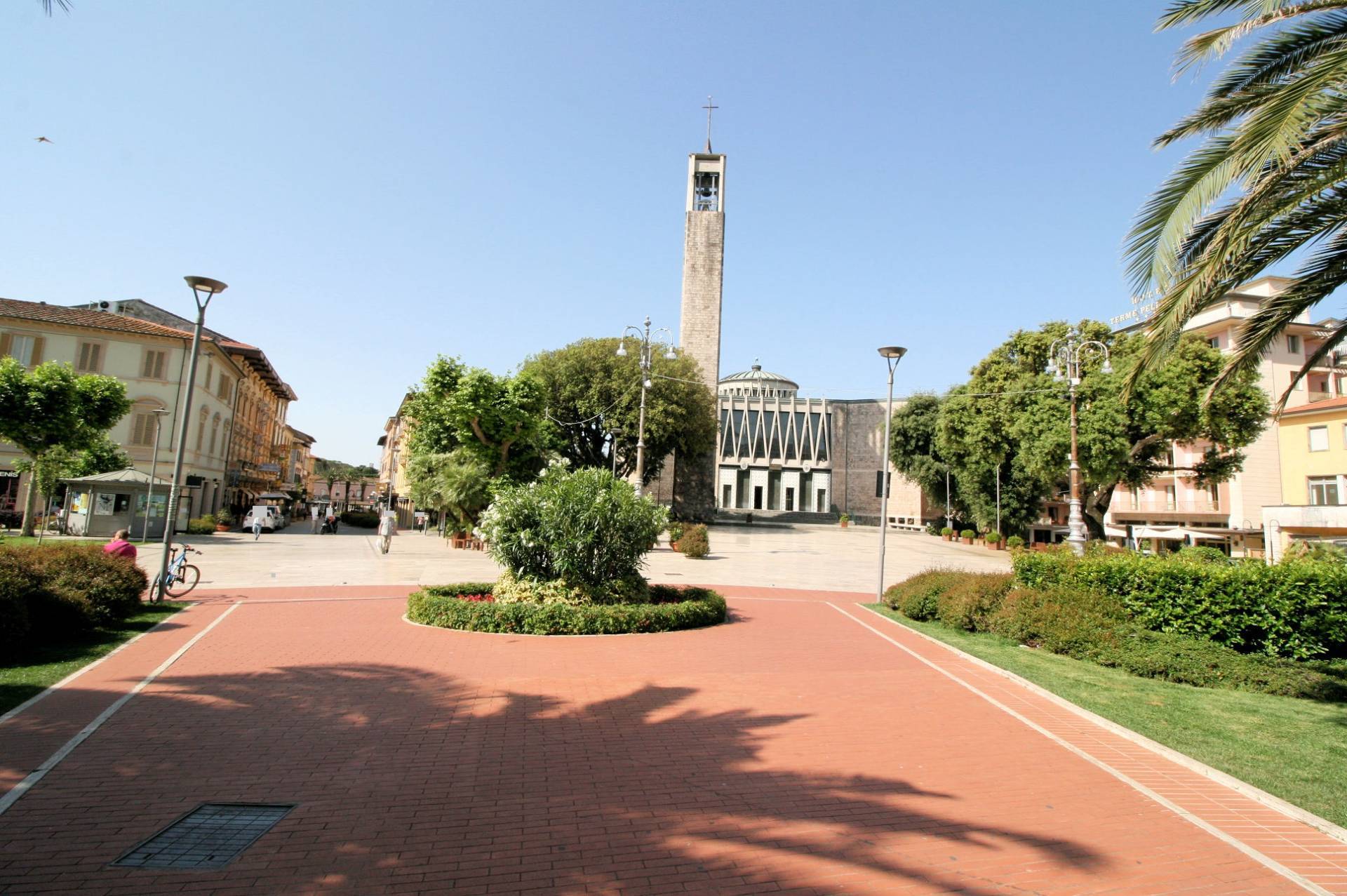 Appartamento completamente ristrutturato al piano terra in vendita a Montecatini-Terme