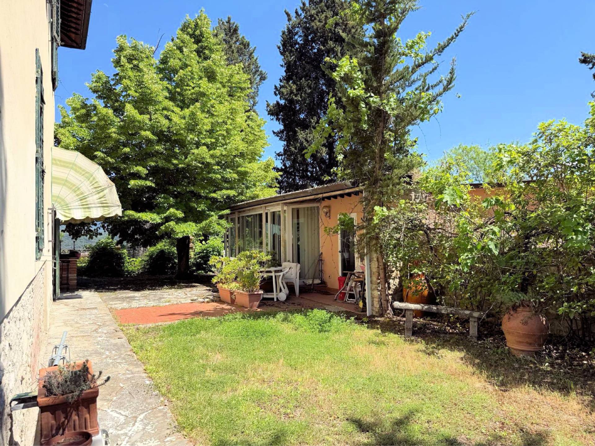Casa indipendente con giardino in vendita a Greve in Chianti