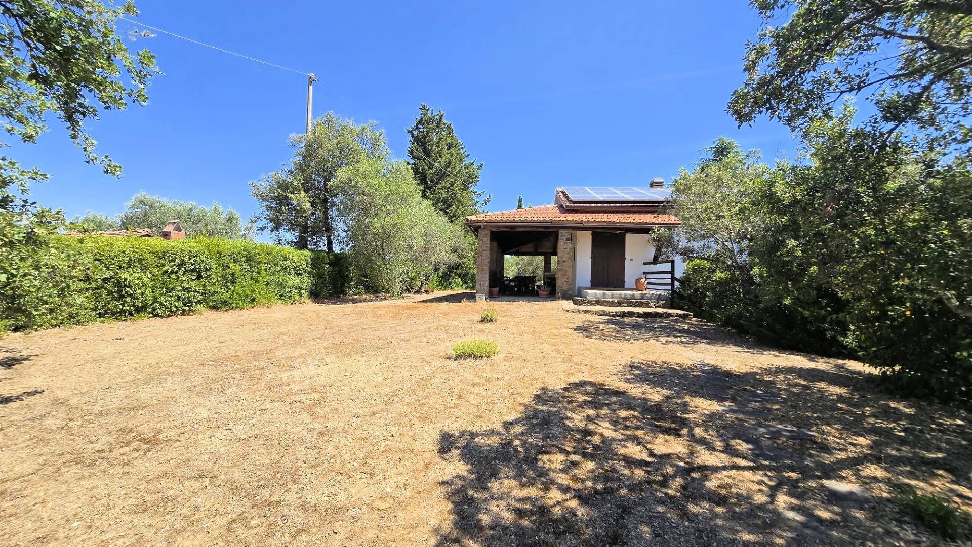Villa unifamiliare con piscina e ampio terreno in vendita a Scansano, Montorgiali