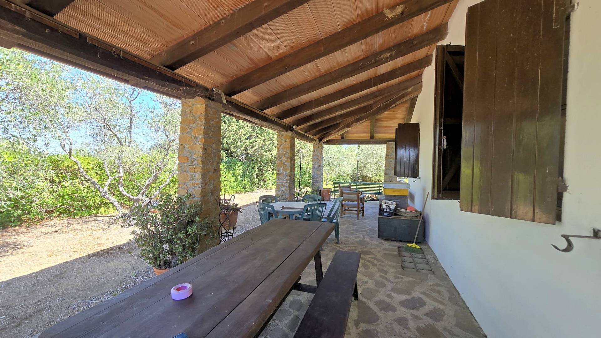 Villa unifamiliare con piscina e ampio terreno in vendita a Scansano, Montorgiali