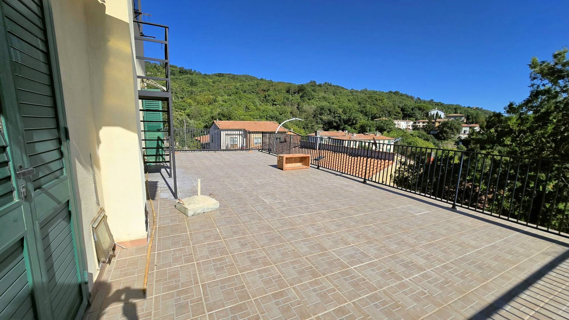 Palazzina terratetto nel centro del paese in vendita a Roccastrada, Roccatederighi
