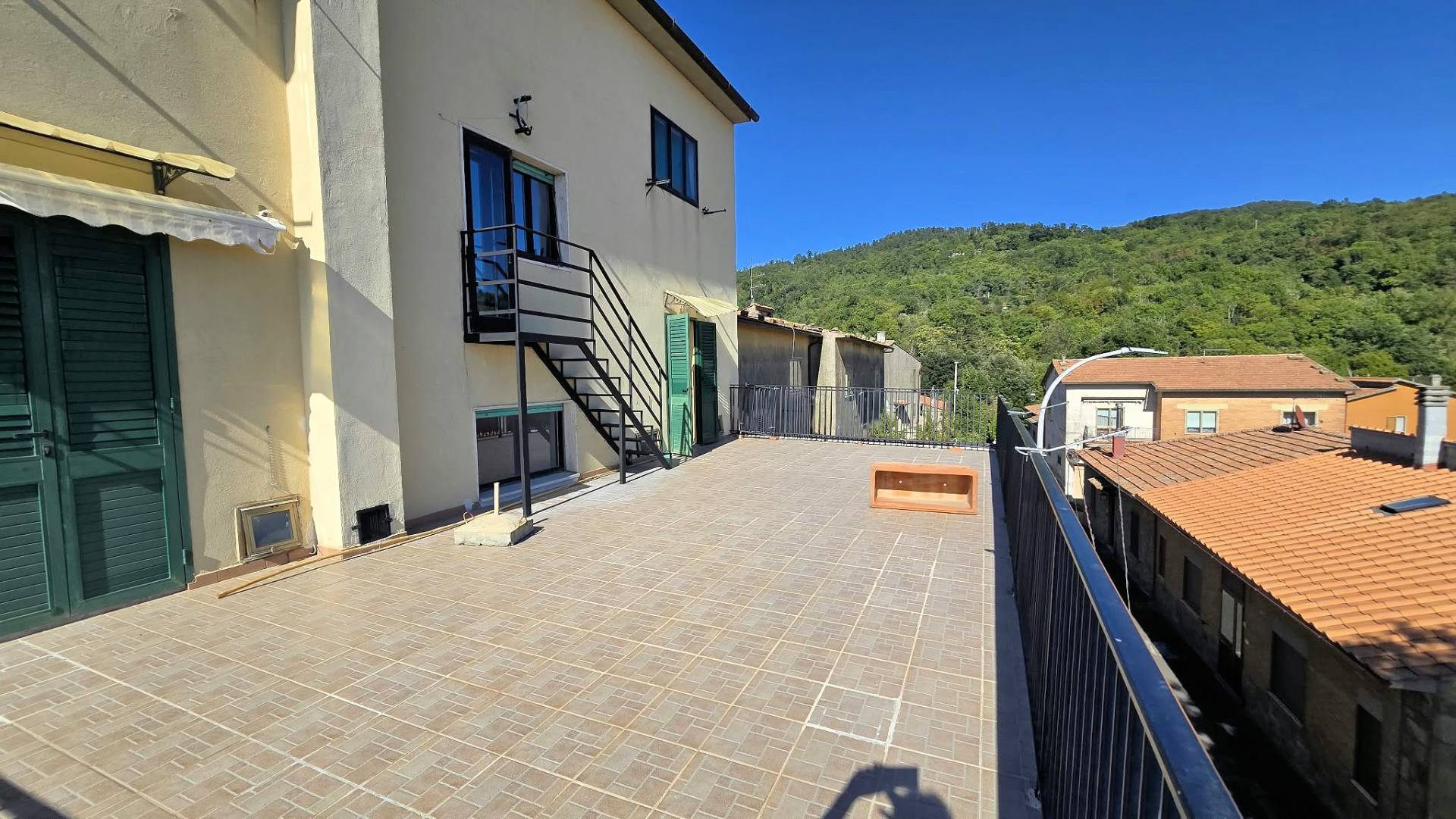 Palazzina terratetto nel centro del paese in vendita a Roccastrada, Roccatederighi