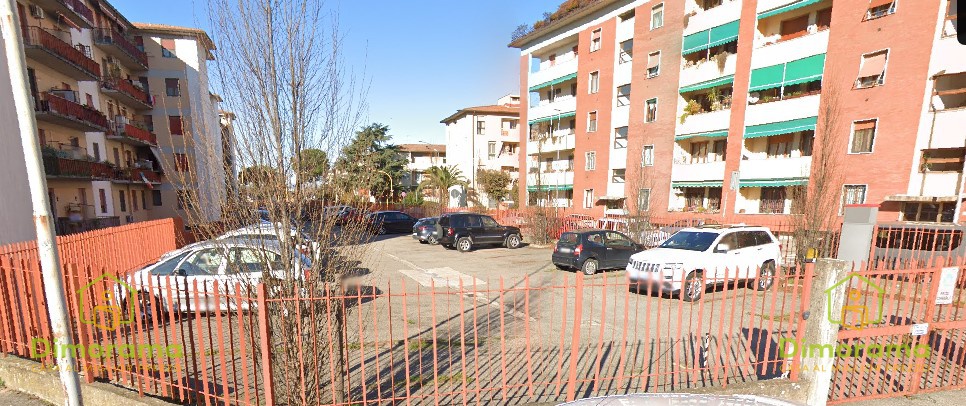 Posto auto coperto in vendita in via magellano 8, Scandicci