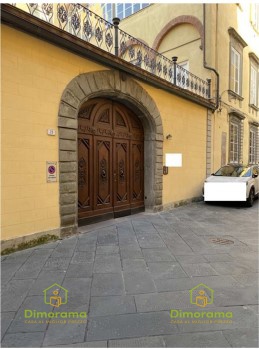 Laboratorio in vendita in via burlamacchi 21, Lucca