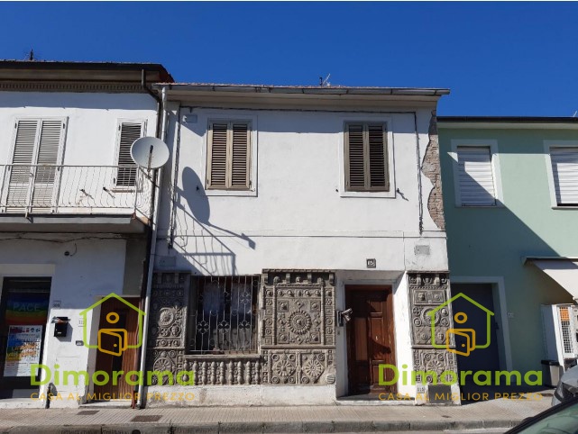 Casa indipendente in vendita in via de amicis n.115, San Giuliano Terme
