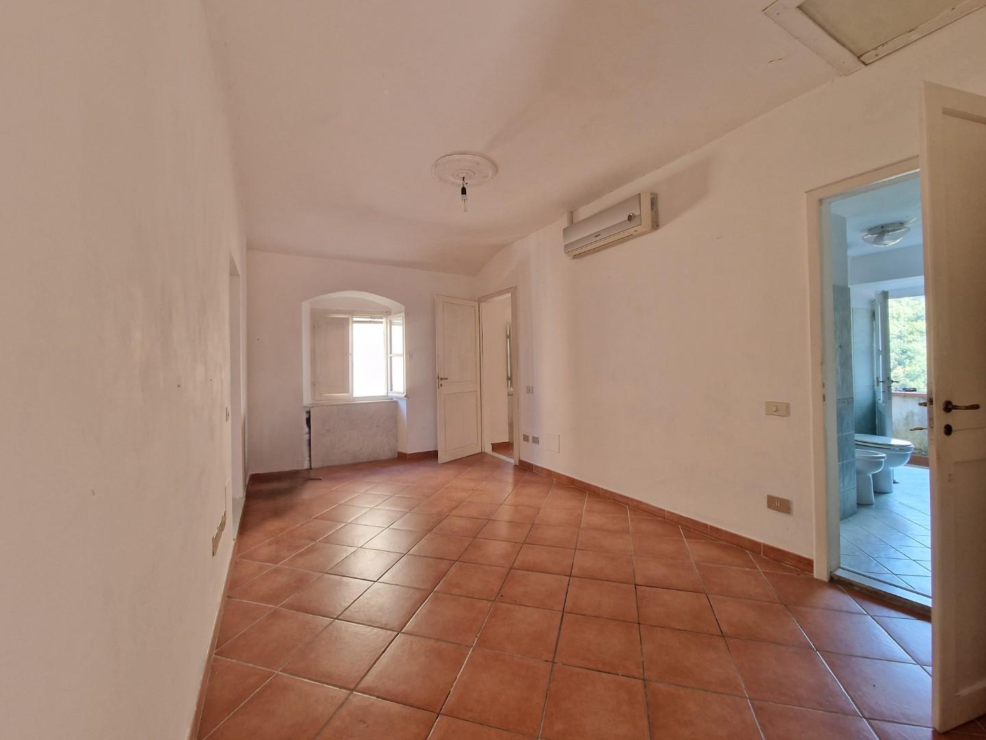 Quadrilocale in vendita, Carrara bedizzano