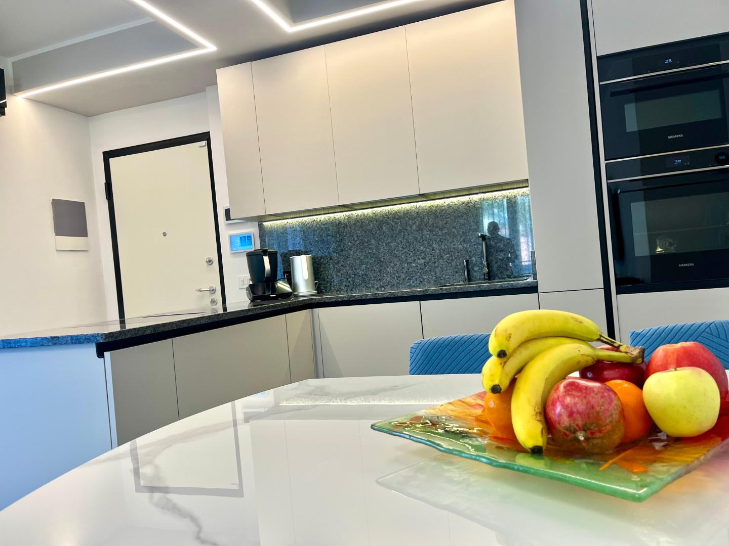 Trilocale con terrazzi, Carrara avenza