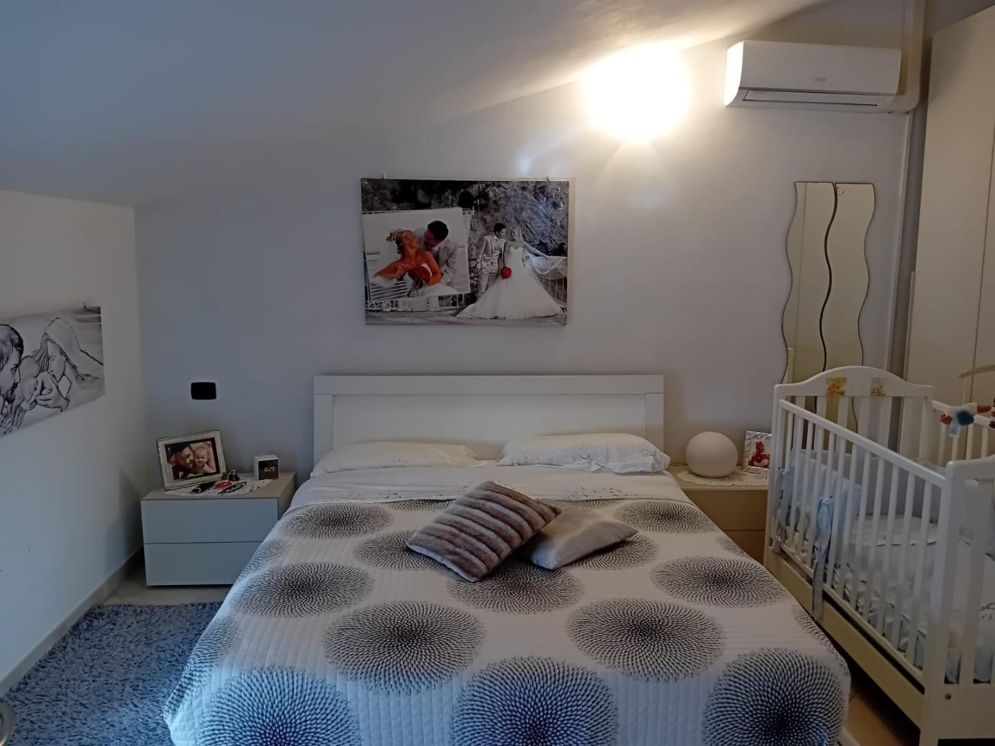 Villa con giardino, Carrara battilana