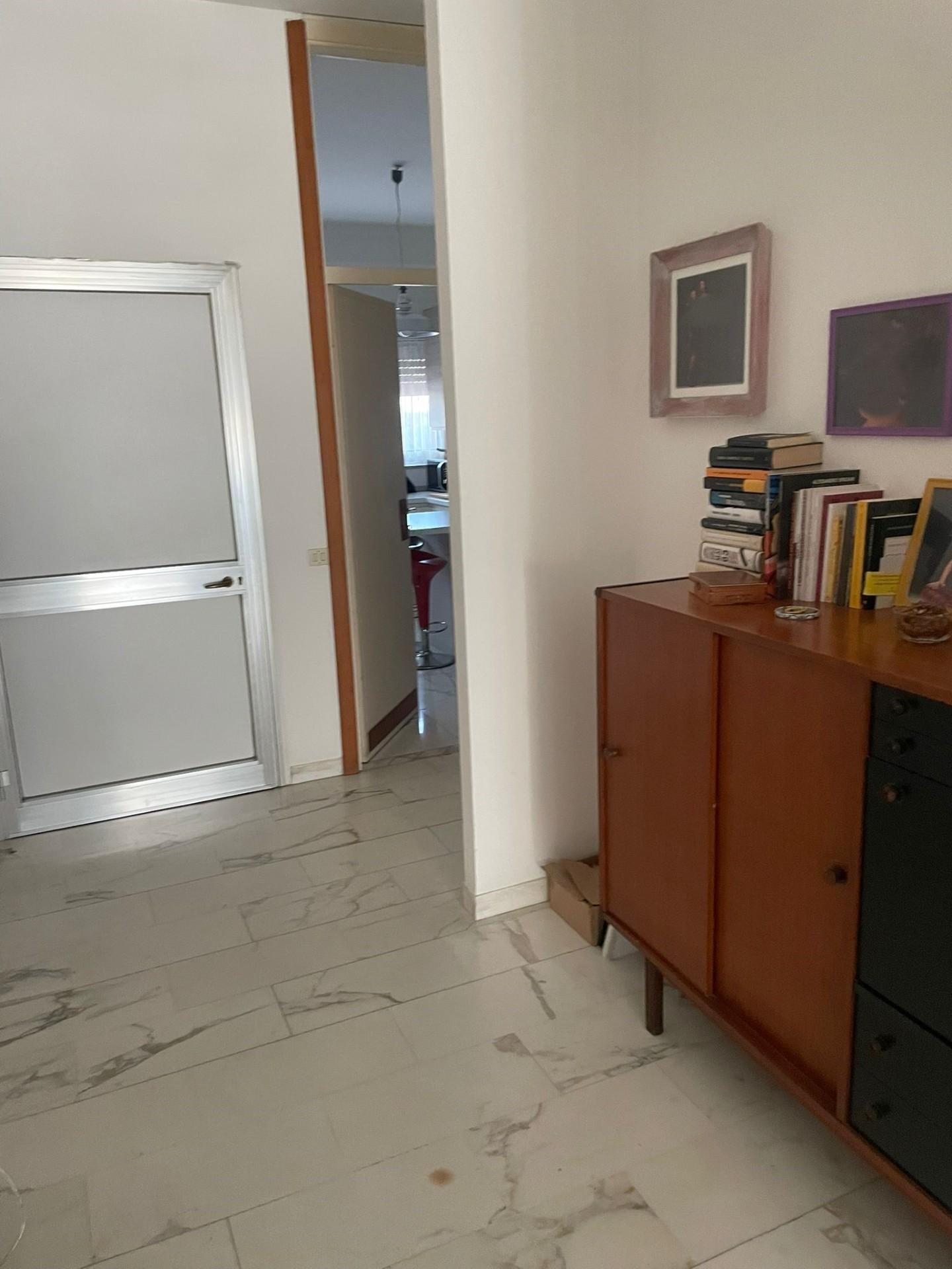 Villa con giardino, Carrara marina di