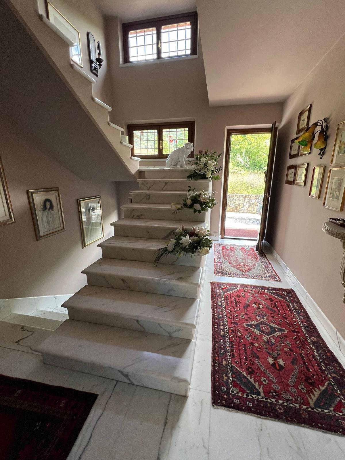 Casa indipendente con giardino, Carrara fossone