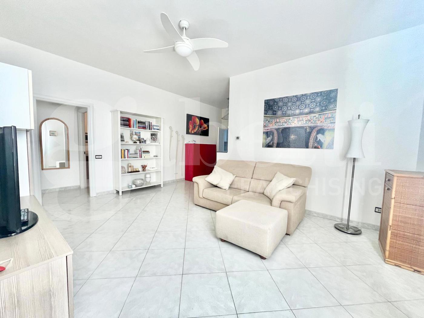 Quadrilocale con box a Ravenna