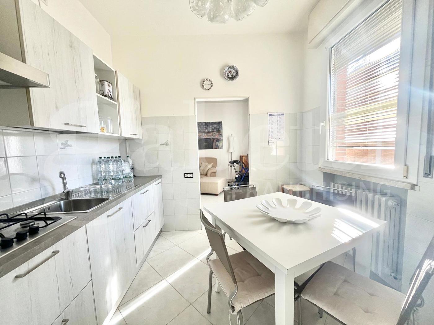 Quadrilocale con box a Ravenna