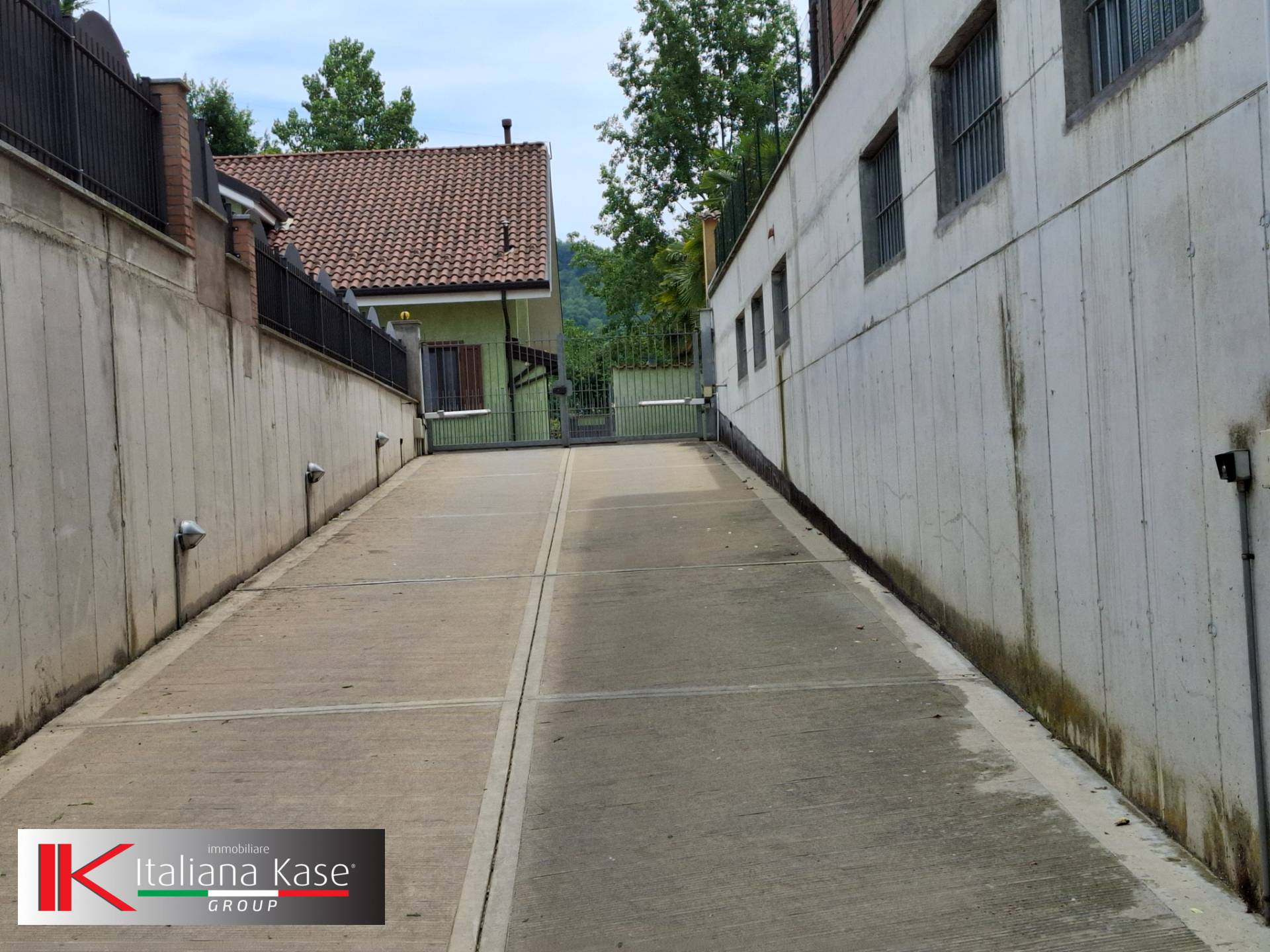 Box in vendita a Gassino Torinese