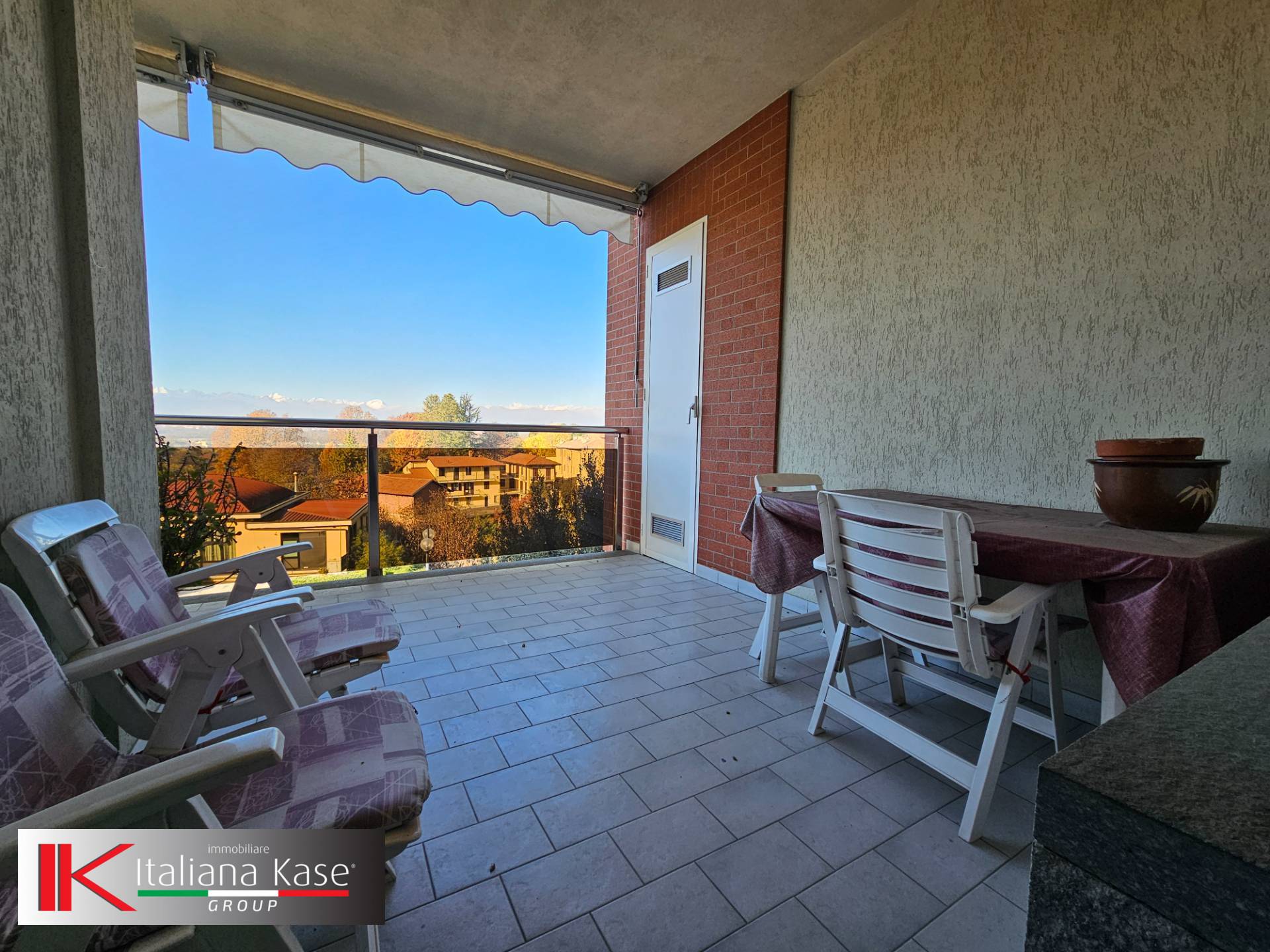 appartamento con terrazzo in vendita a Castiglione Torinese, Centro