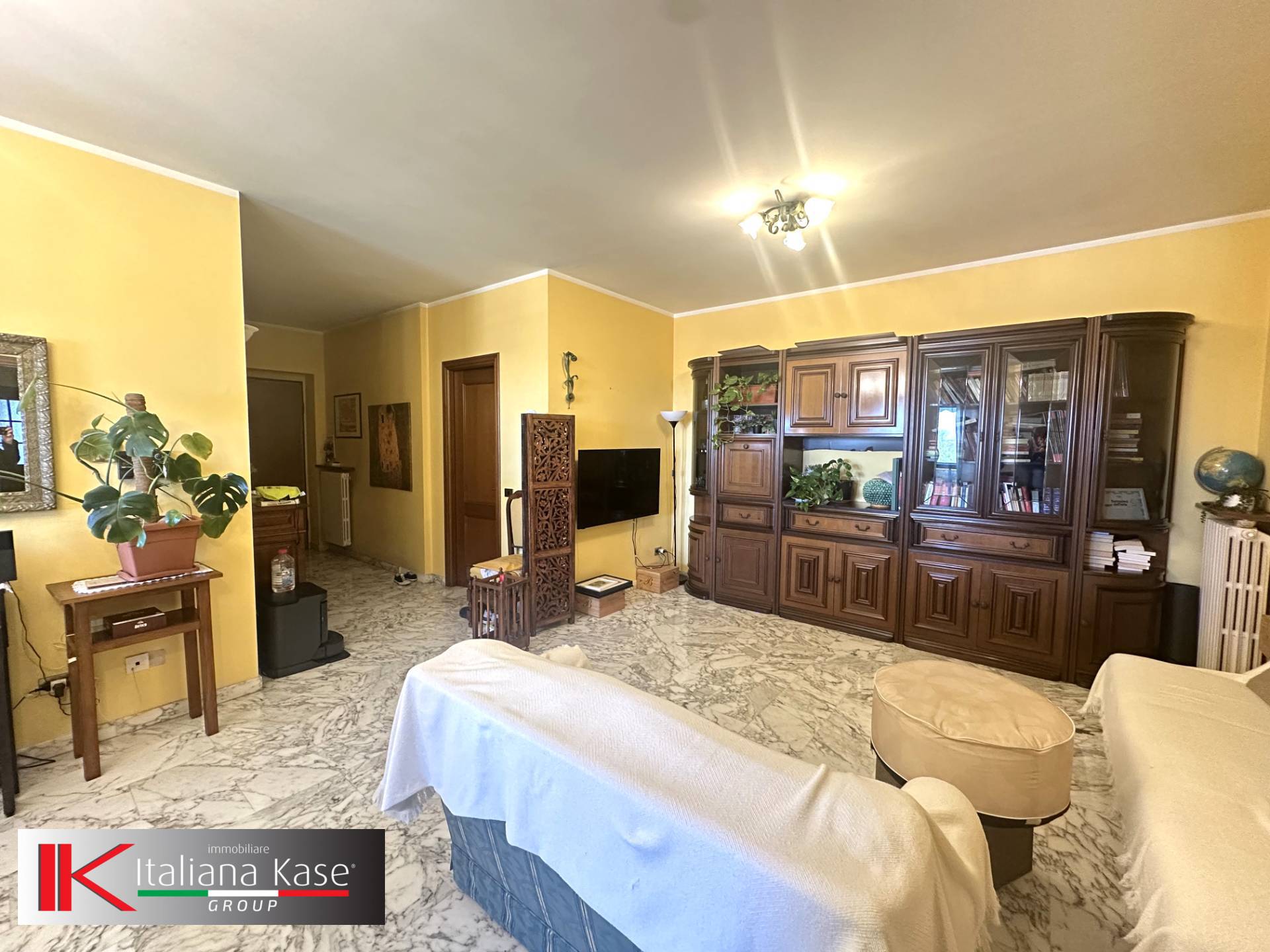 appartamento con terrazzo in vendita a Castiglione Torinese, Centro