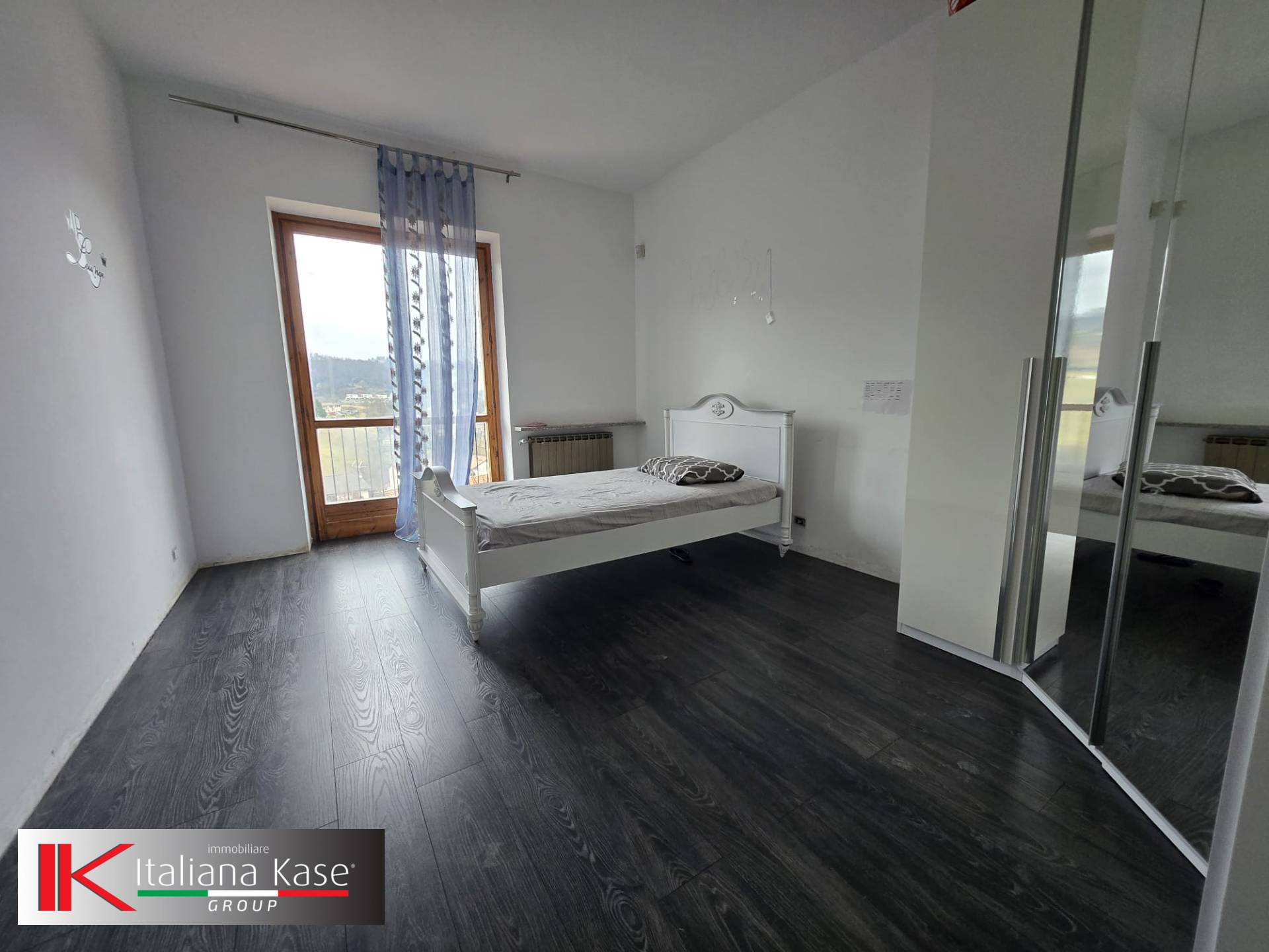 appartamento con terrazzo in vendita a Castiglione Torinese