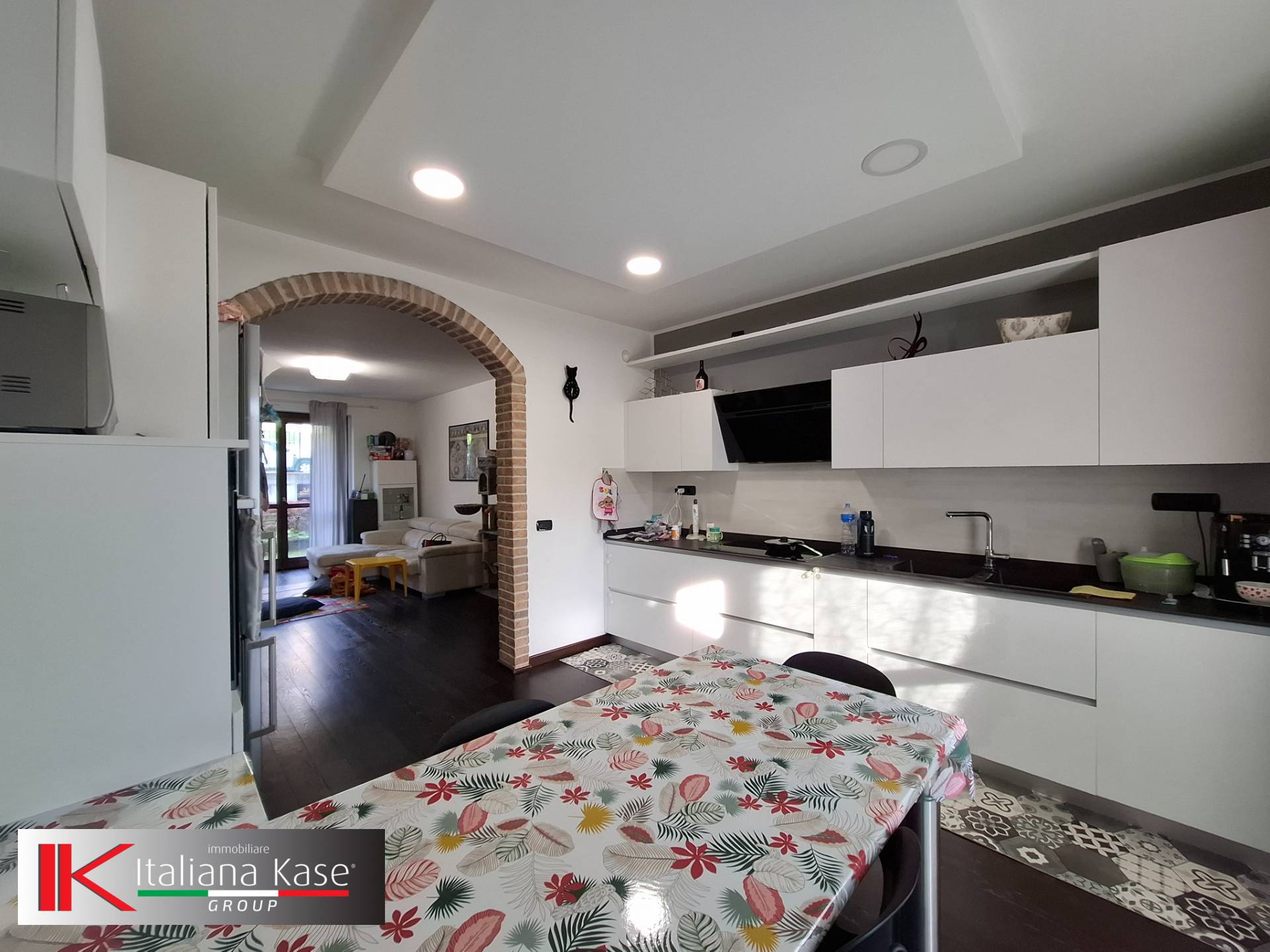 appartamento con giardino in vendita a Castiglione Torinese