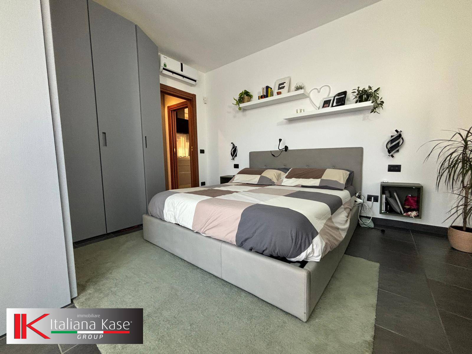 2 locali in vendita a Brandizzo