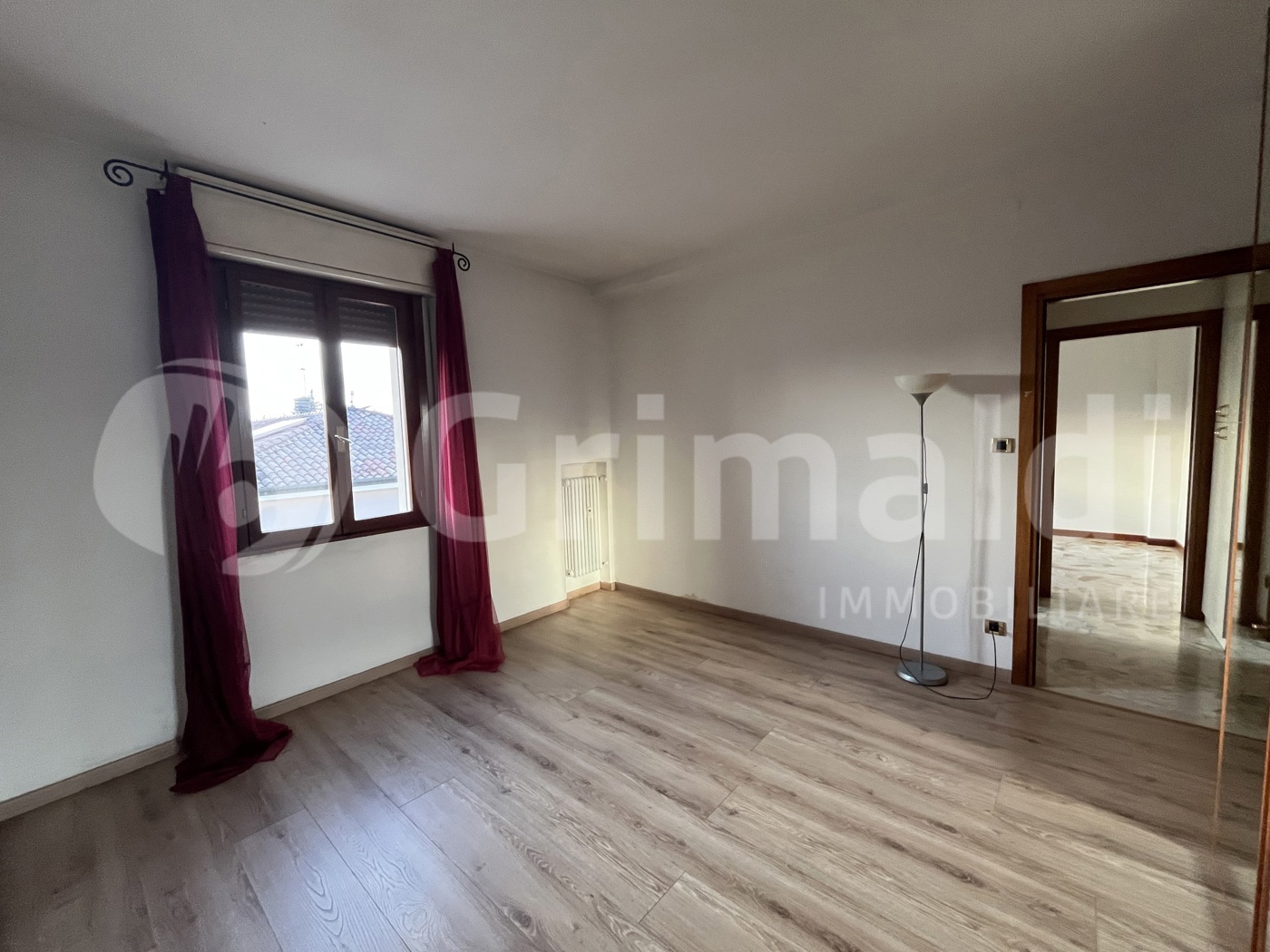 Quadrilocale con box a Padova