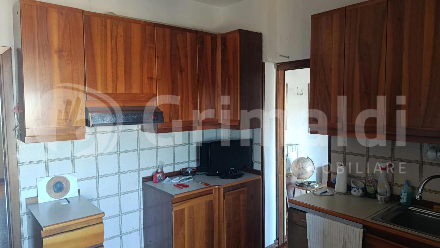 Quadrilocale con box a Padova