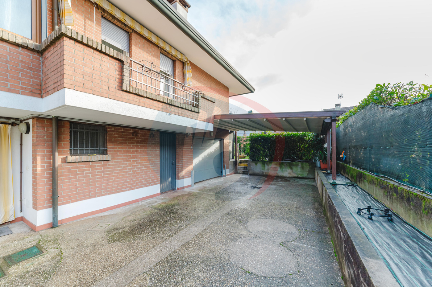 Villa Bifamiliare con giardino a Cadoneghe