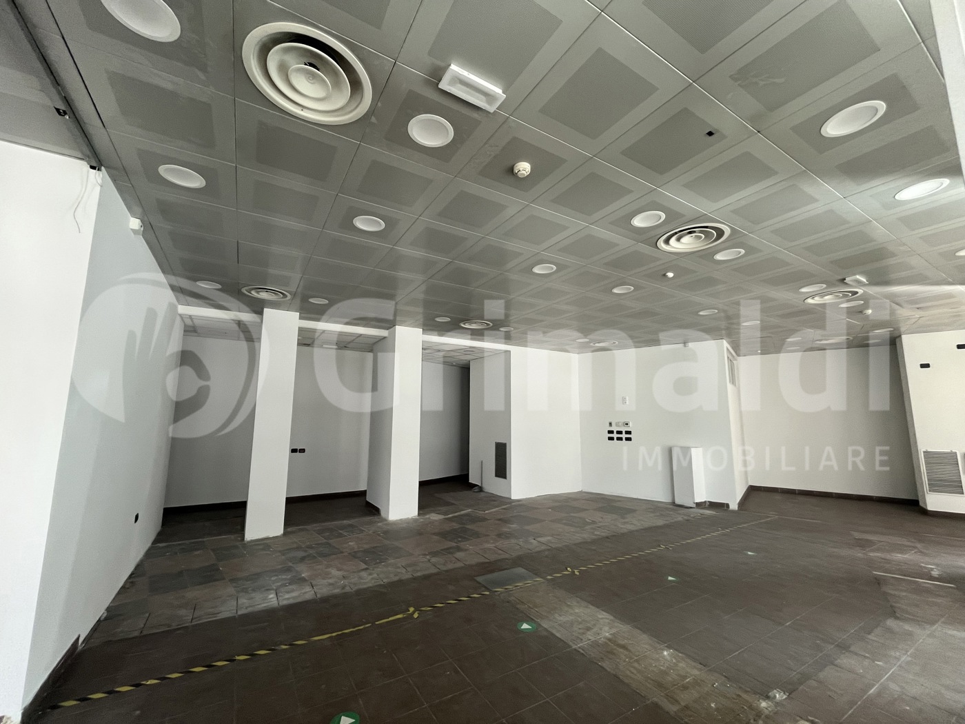 Negozio in affitto a Padova