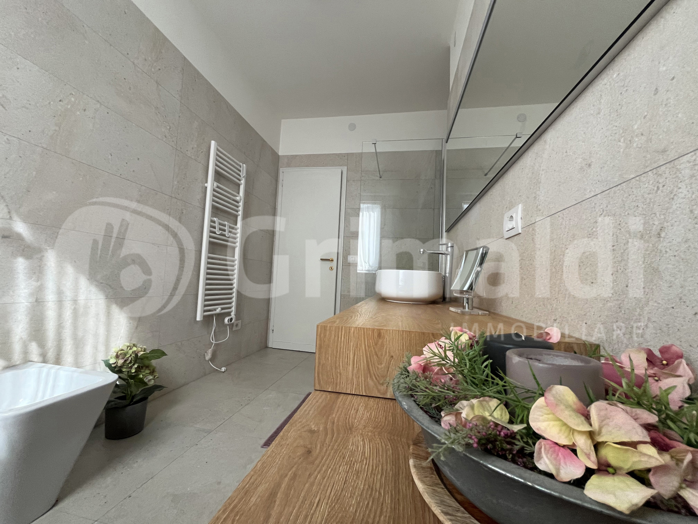 Quadrilocale arredato in affitto a Padova