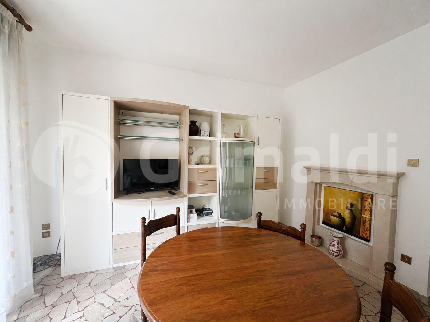 Quadrilocale arredato in affitto a Padova