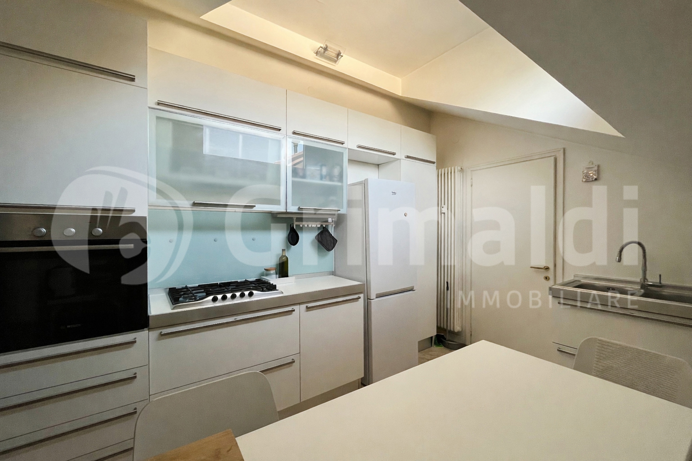 Quadrilocale arredato in affitto a Padova