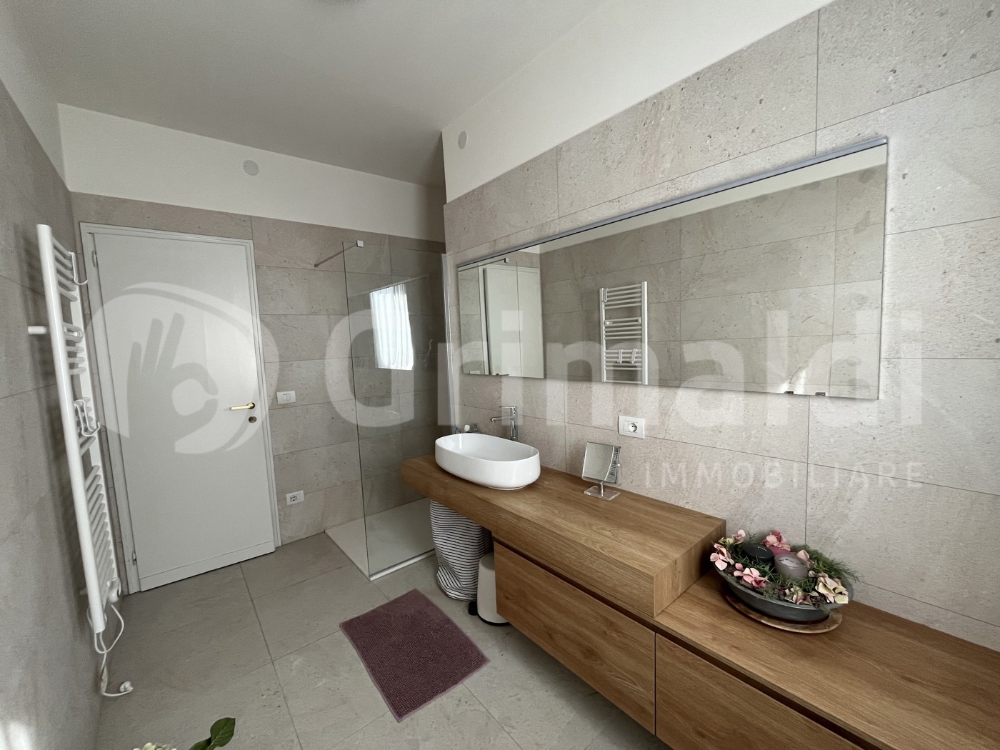 Quadrilocale arredato in affitto a Padova