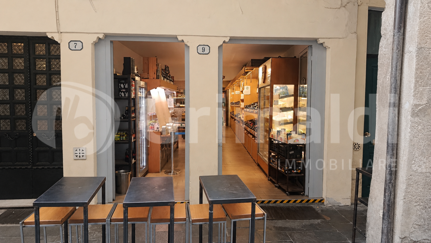 Negozio in affitto a Padova