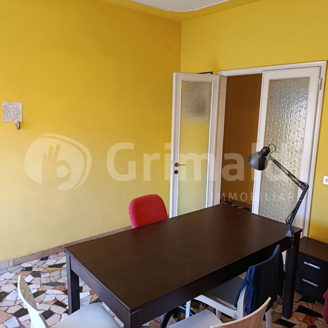 Quadrilocale arredato in affitto a Padova