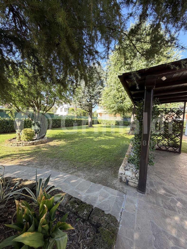 Villa con giardino a Selvazzano Dentro