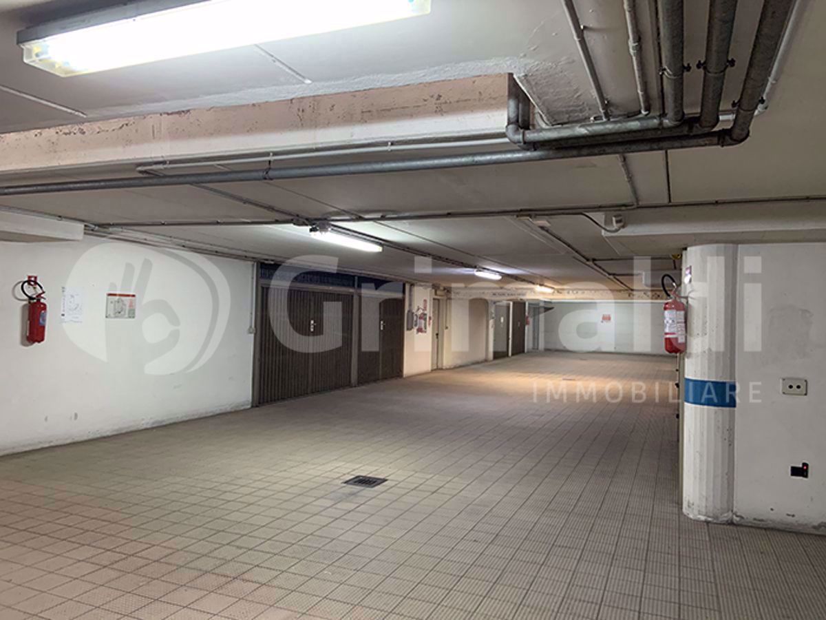 Box/Garage 25mq in vendita a Padova