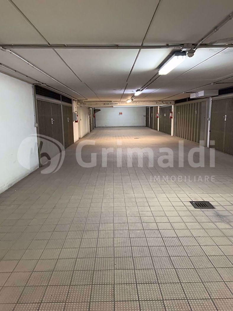 Box/Garage 25mq in vendita a Padova