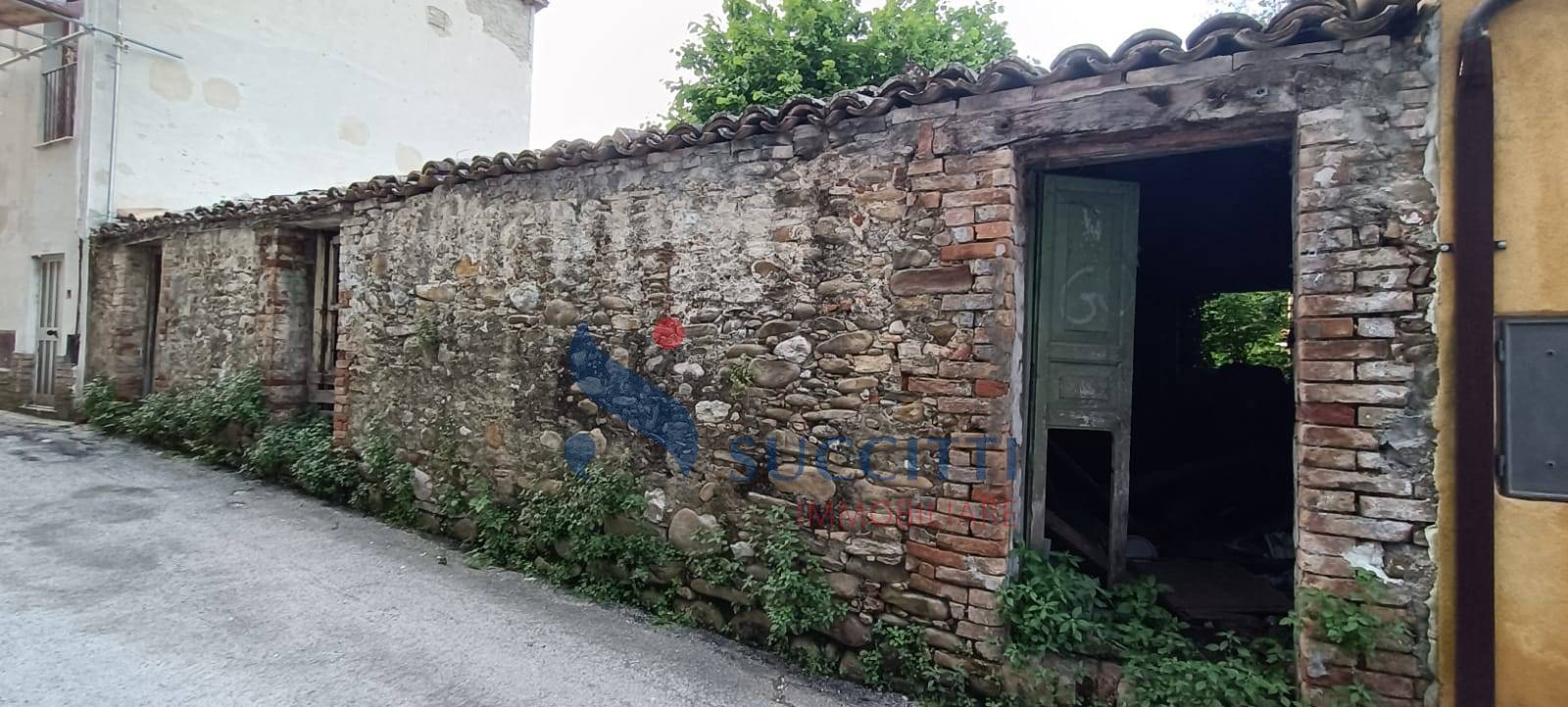 Rustico in vendita a Teramo